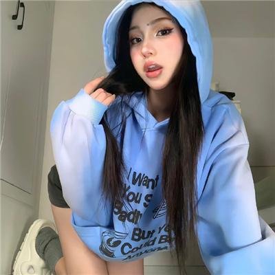 纸板屋女孩海报